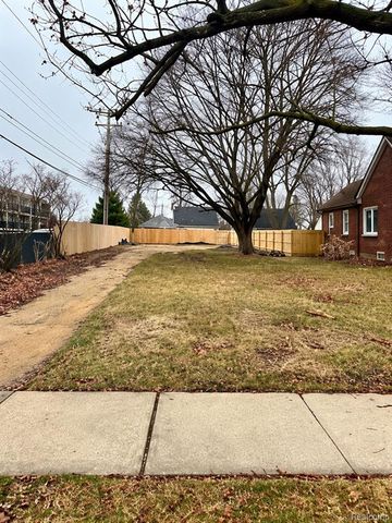 115 N Blair, Royal Oak, MI 48067