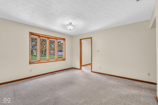 1281 E Holiday Lane 16, Brownsburg, IN 46112