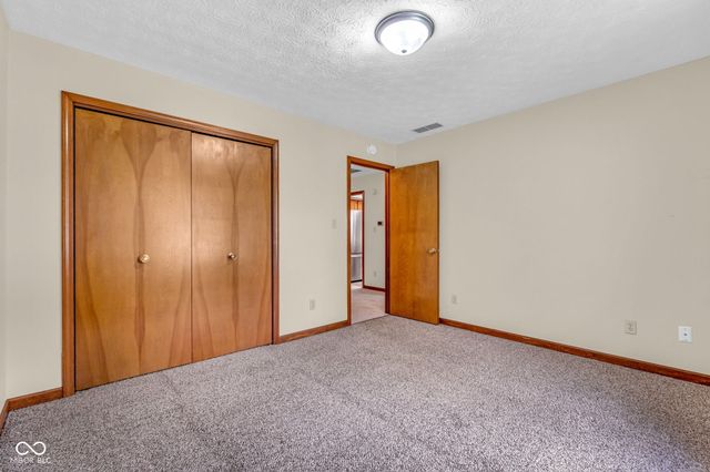 1281 E Holiday Lane 16, Brownsburg, IN 46112