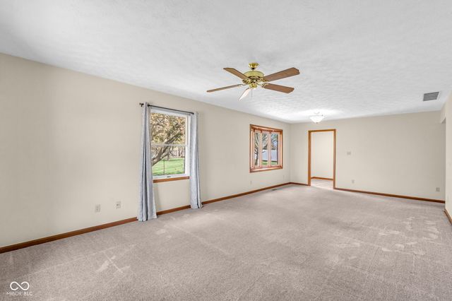 1281 E Holiday Lane 16, Brownsburg, IN 46112