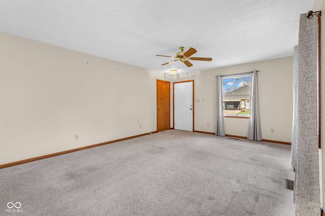 1281 E Holiday Lane 16, Brownsburg, IN 46112