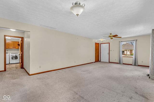1281 E Holiday Lane 16, Brownsburg, IN 46112