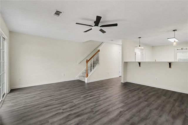 6865 Mountain Circle, Riverdale, GA 30274