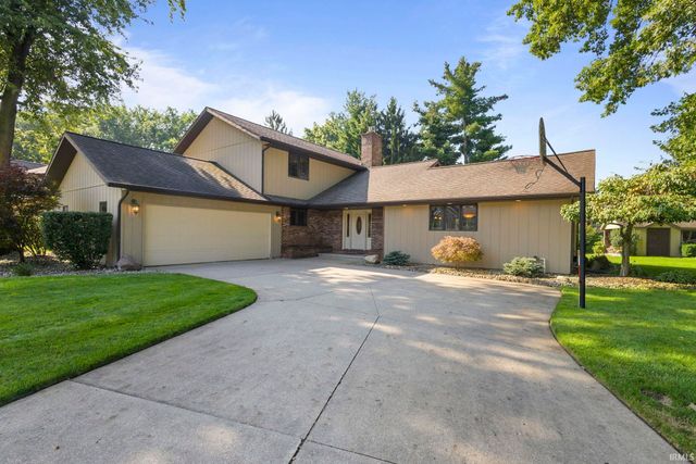23590 Cedar Knoll Circle, Elkhart, IN 46516