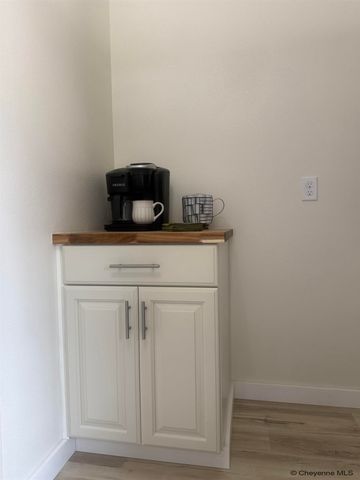 716 RUSSELL AVE, Cheyenne, WY 82007