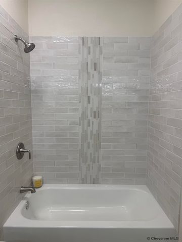 716 RUSSELL AVE, Cheyenne, WY 82007