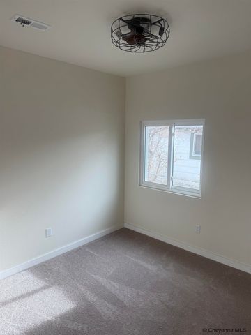 716 RUSSELL AVE, Cheyenne, WY 82007
