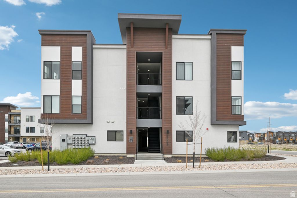 6523 SERVICEBERRY DR #A304, Park City, UT 84098 — exterior