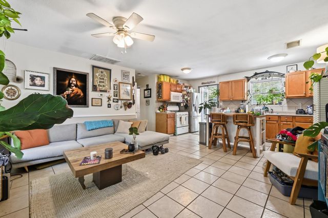 4910 Suburban DR, Austin, TX 78745