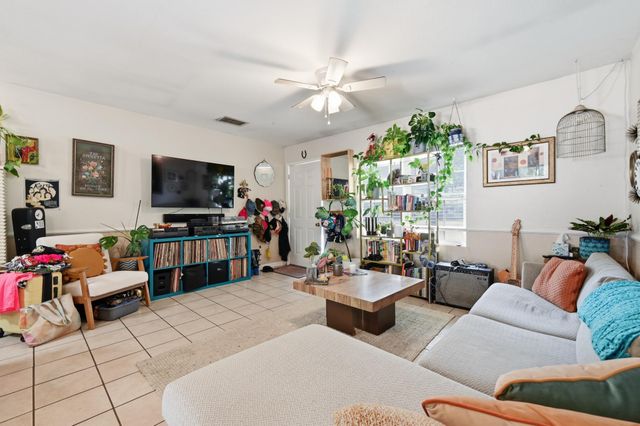 4910 Suburban DR, Austin, TX 78745