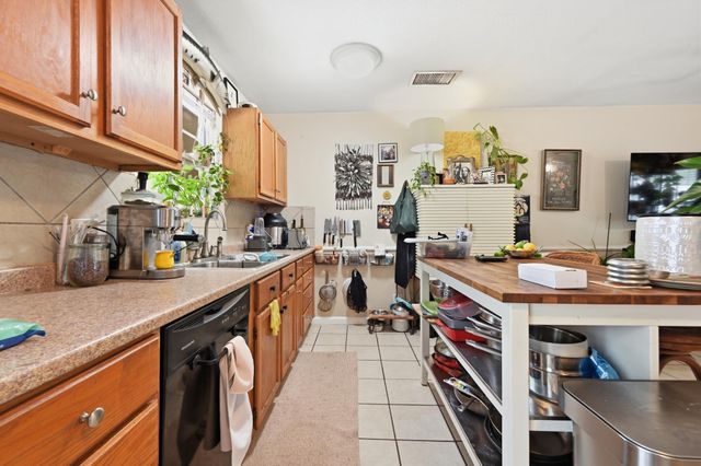 4910 Suburban DR, Austin, TX 78745