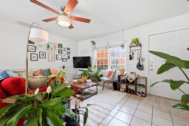 4910 Suburban DR, Austin, TX 78745
