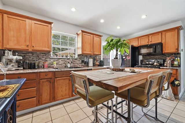 4910 Suburban DR, Austin, TX 78745