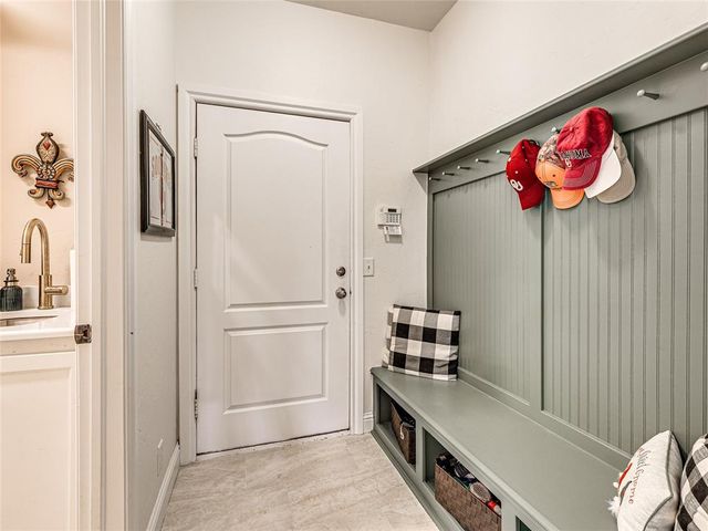 101 Chardonnay Lane, Norman, OK 73071