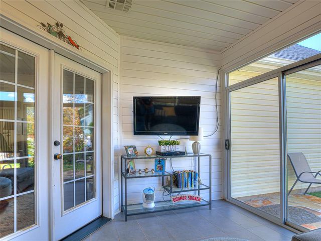 101 Chardonnay Lane, Norman, OK 73071
