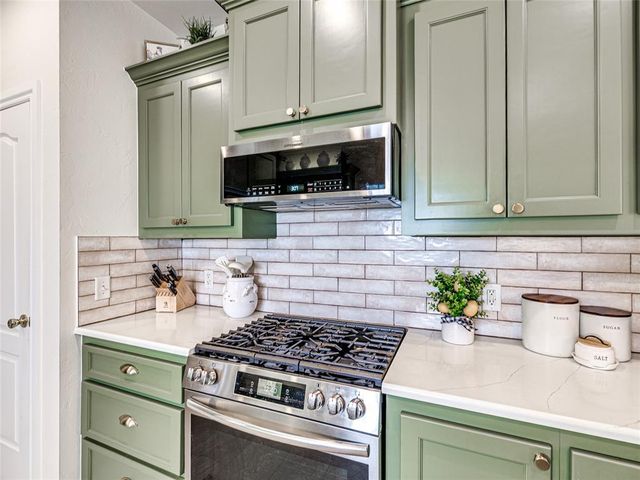 101 Chardonnay Lane, Norman, OK 73071
