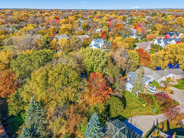 4023 Wood End Drive, Edina, MN 55424