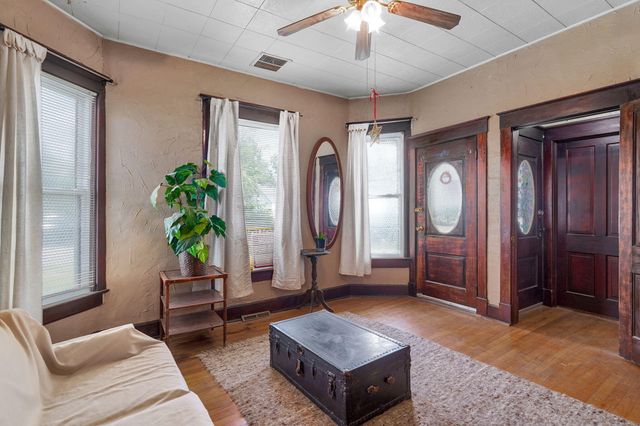 1210 W Atlantic Street, Springfield, MO 65803