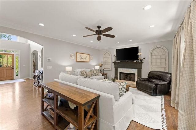 825 Eden Green Court, Roswell, GA 30075