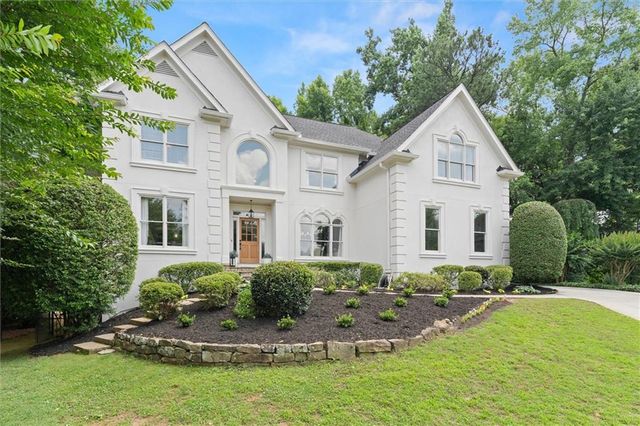 825 Eden Green Court, Roswell, GA 30075