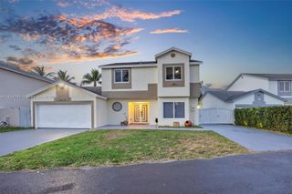 14651 SW 93rd Ln, Miami, FL 33186