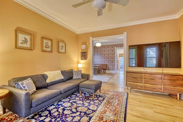 605 W Olin Avenue, Madison, WI 53715