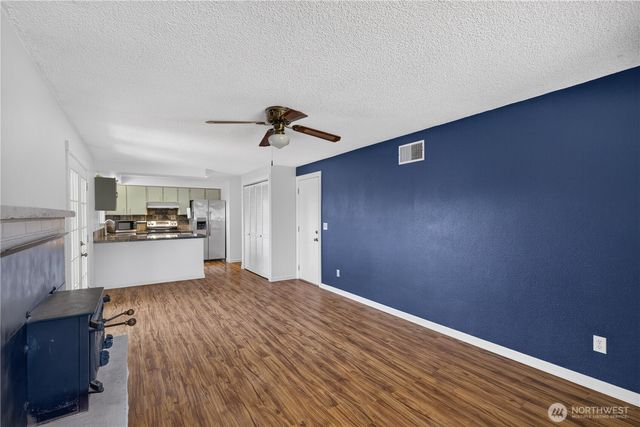 7825 Highland Drive, Everett, WA 98203