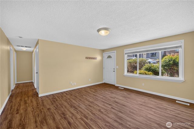 7825 Highland Drive, Everett, WA 98203