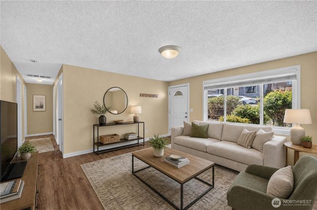 7825 Highland Drive, Everett, WA 98203