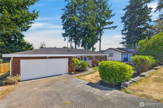 7825 Highland Drive, Everett, WA 98203