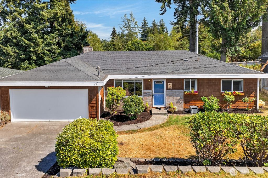 7825 Highland Drive, Everett, WA 98203