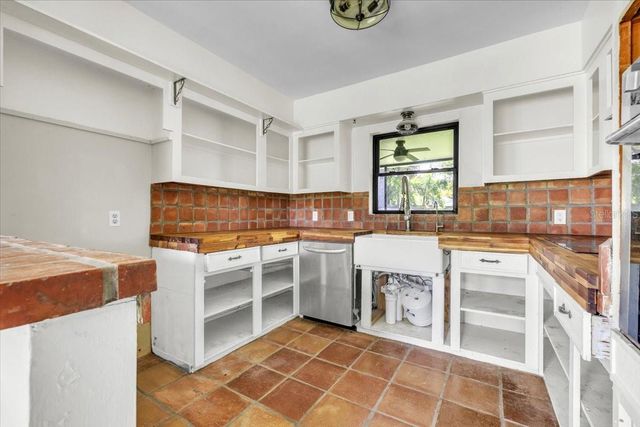 807 LUCILLE AVENUE, Nokomis, FL 34275