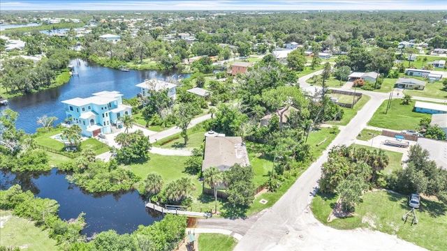 807 LUCILLE AVENUE, Nokomis, FL 34275