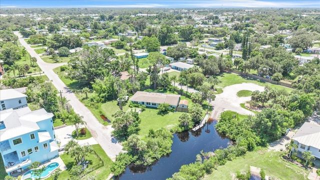 807 LUCILLE AVENUE, Nokomis, FL 34275