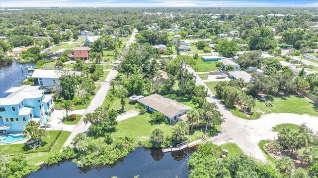 807 LUCILLE AVENUE, Nokomis, FL 34275