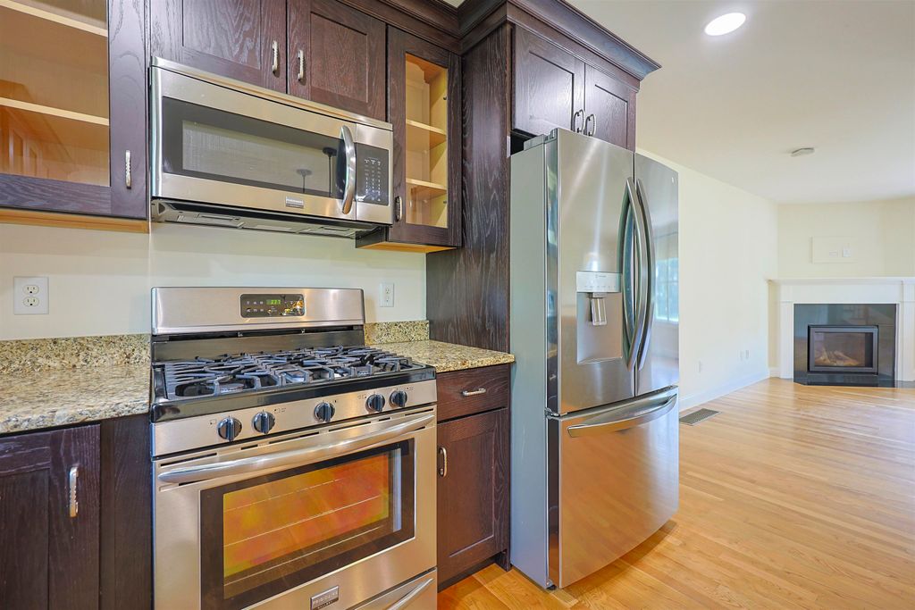Image 17 of property listing at 10 Hilliard Drive, Hampton, NH 03842