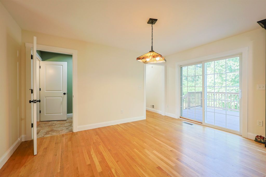 Image 28 of property listing at 10 Hilliard Drive, Hampton, NH 03842