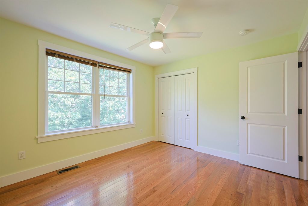 Image 40 of property listing at 10 Hilliard Drive, Hampton, NH 03842