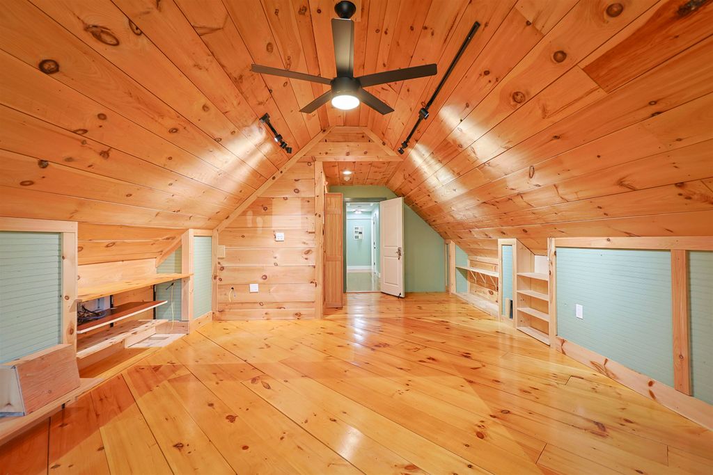Image 46 of property listing at 10 Hilliard Drive, Hampton, NH 03842