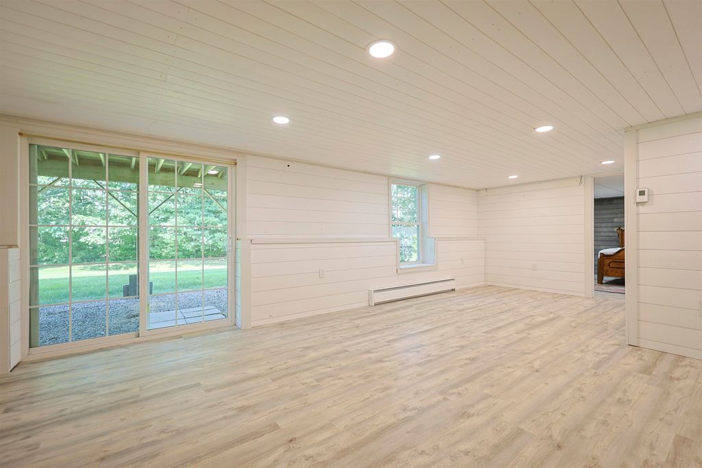 Image 47 of property listing at 10 Hilliard Drive, Hampton, NH 03842