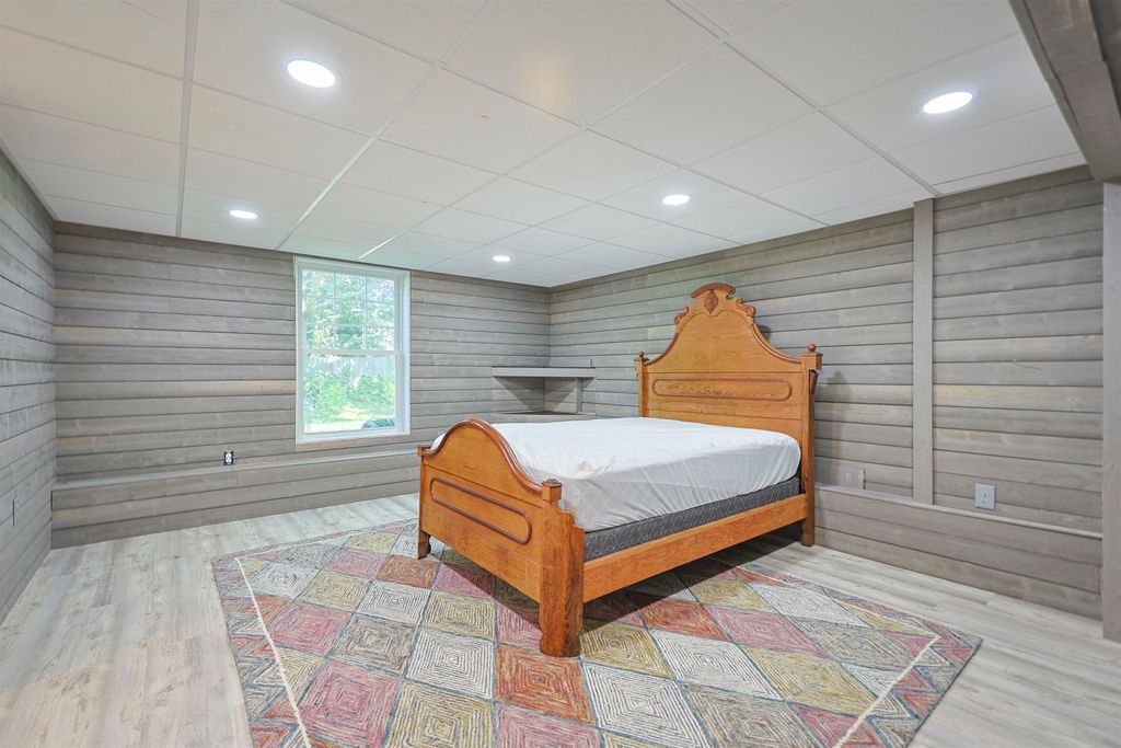 Image 52 of property listing at 10 Hilliard Drive, Hampton, NH 03842