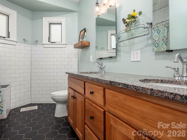 117 Jackson Street, Sylva, NC 28779