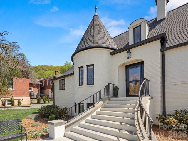 117 Jackson Street, Sylva, NC 28779