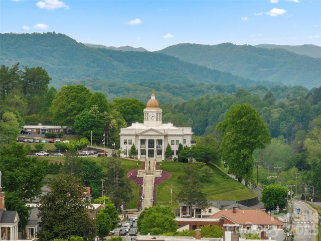 117 Jackson Street, Sylva, NC 28779