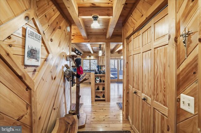 4 PARSONS RIDGE RD, Romney, WV 26757