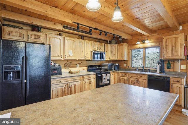 4 PARSONS RIDGE RD, Romney, WV 26757