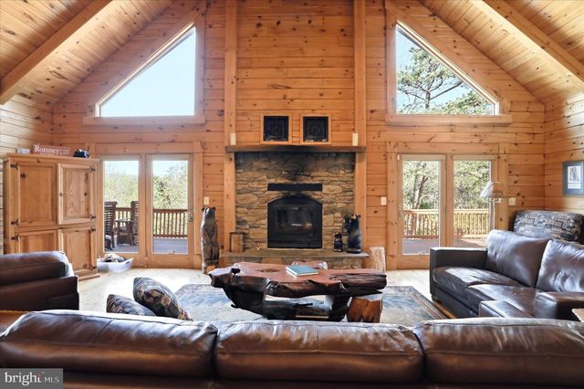 4 PARSONS RIDGE RD, Romney, WV 26757