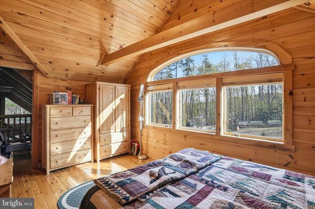 4 PARSONS RIDGE RD, Romney, WV 26757
