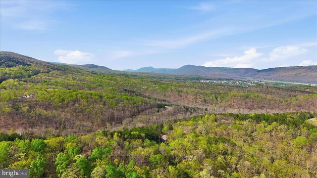4 PARSONS RIDGE RD, Romney, WV 26757