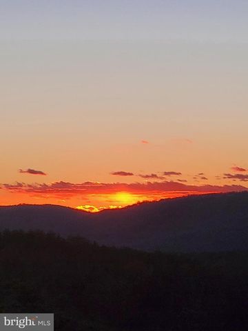 4 PARSONS RIDGE RD, Romney, WV 26757